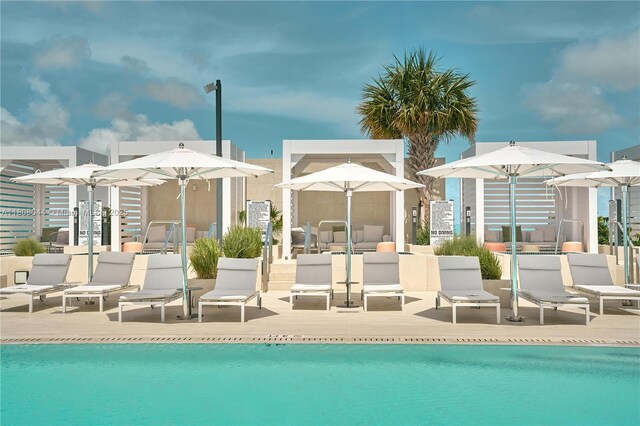 300 Biscayne Blvd Way Unit 3104, Miami, FL 33131 - view of community pool