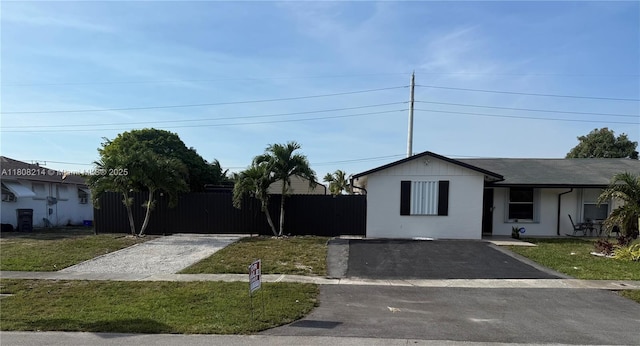 5183 Cannon Way, West Palm Beach, FL 33415 - ranch-style house featuring driveway