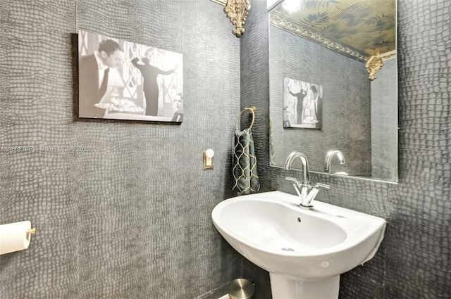41 SE 5th St Unit 1012, Miami, FL 33131 - bathroom with a sink