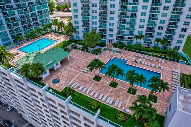 41 SE 5th St Unit 1012, Miami, FL 33131 - view of swimming pool