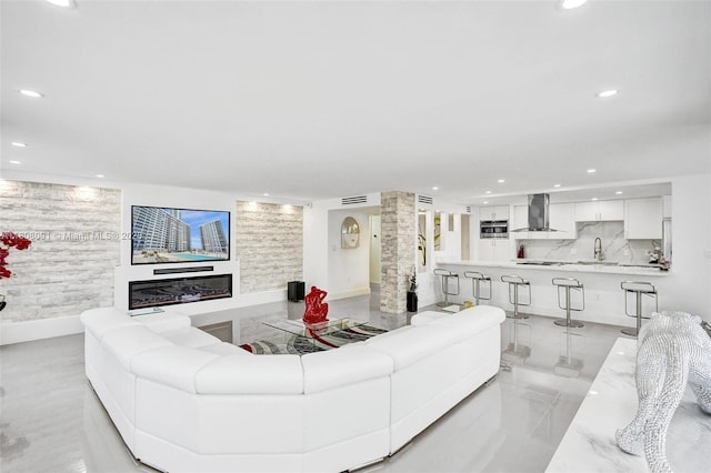 2751 S Ocean Dr Unit 301S, Hollywood, FL 33019 - living area with recessed lighting