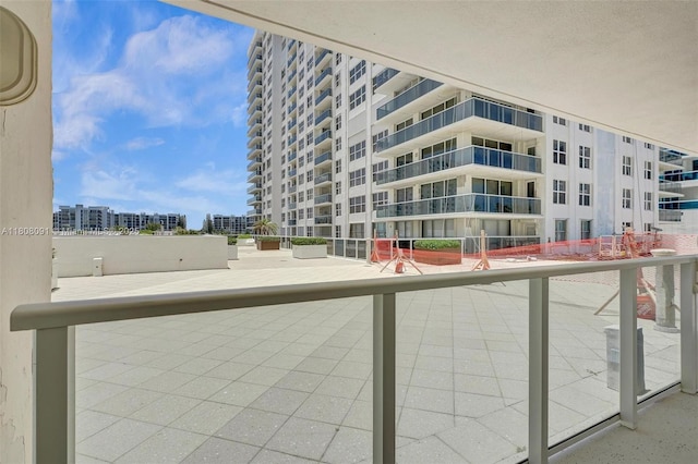 2751 S Ocean Dr Unit 301S, Hollywood, FL 33019 - view of balcony
