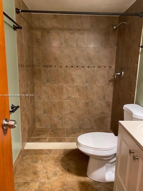 8004 SW 149th Ave Unit C102, Miami, FL 33193 - full bathroom with toilet, vanity, and tiled shower