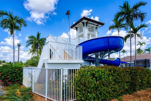 850 Nandina Dr, Weston, FL 33327 - view of home's community with stairway