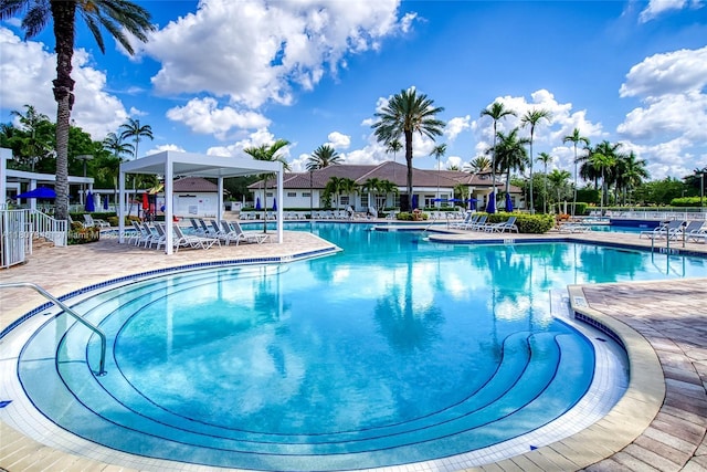 850 Nandina Dr, Weston, FL 33327 - community pool with a patio area