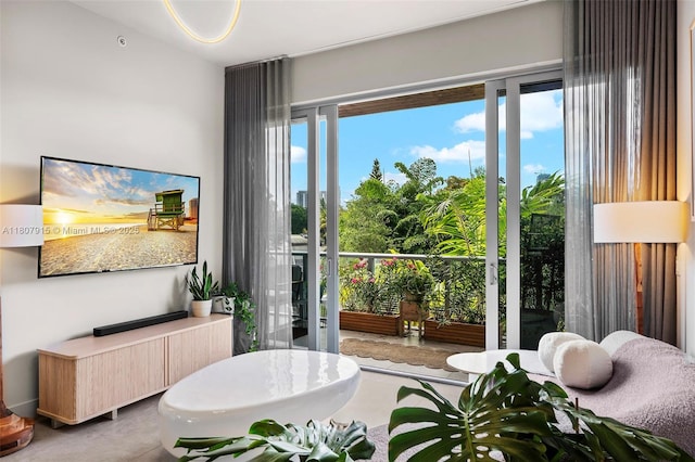529 SW 11th St Unit 201, Miami, FL 33129 - interior space