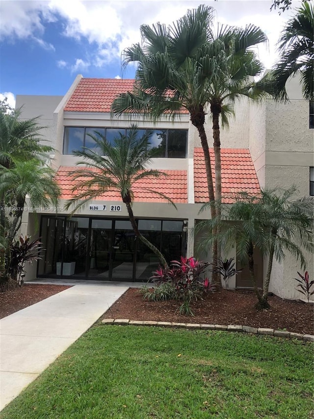 210 Lakeview Dr Unit 207, Weston, FL 33326 - photo 1