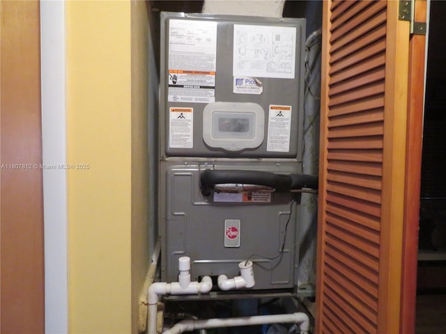 10017 W Okeechobee Rd Unit 202, Hialeah Gardens, FL 33016 - photo 11