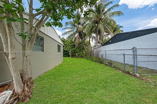 6871 SW 18th St, North Lauderdale, FL 33068 - view of yard