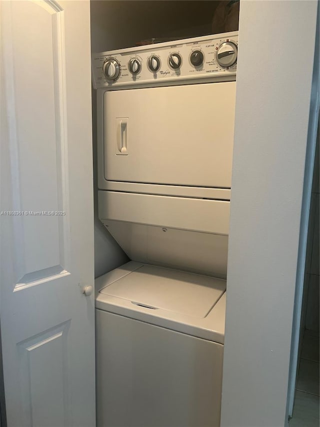 1750 N Bayshore Dr Unit 1410, Miami, FL 33132 - washroom featuring stacked washer / dryer