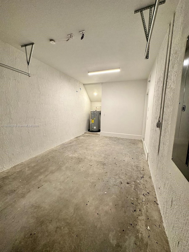 11965 NW 47th Mnr, Coral Springs, FL 33076 - garage with water heater