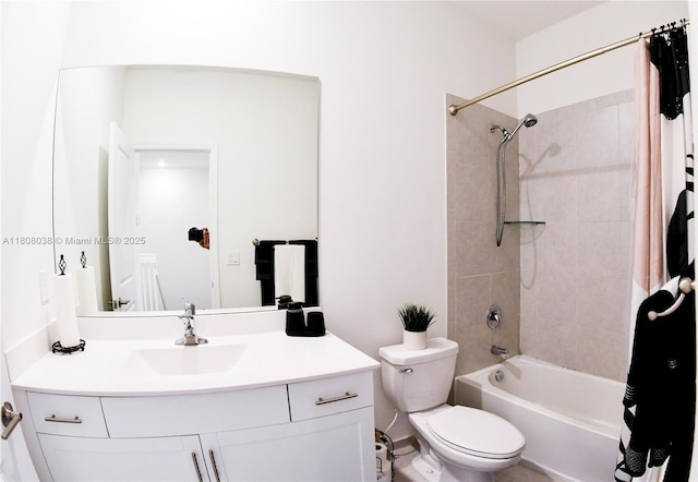 21068 NE 8th Ave, Miami, FL 33179 - bathroom featuring toilet, vanity, and shower / bath combo