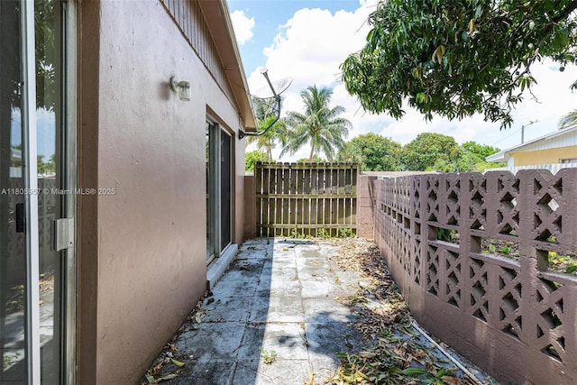 4960 NW 11th Ct, Lauderhill, FL 33313 - view of patio / terrace