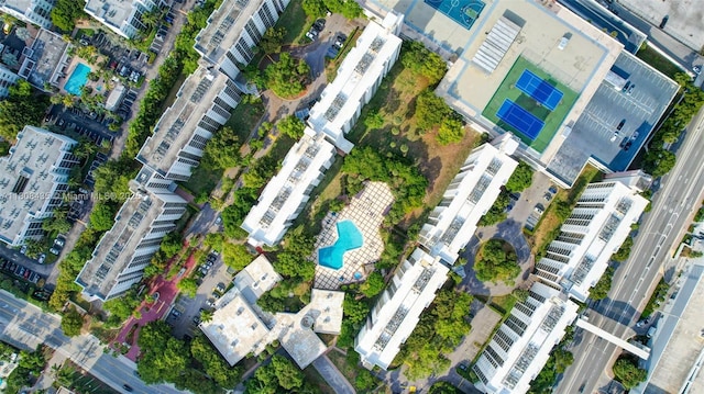16919 N Bay Rd Unit 521, Sunny Isles Beach, FL 33160 - bird's eye view of a pool