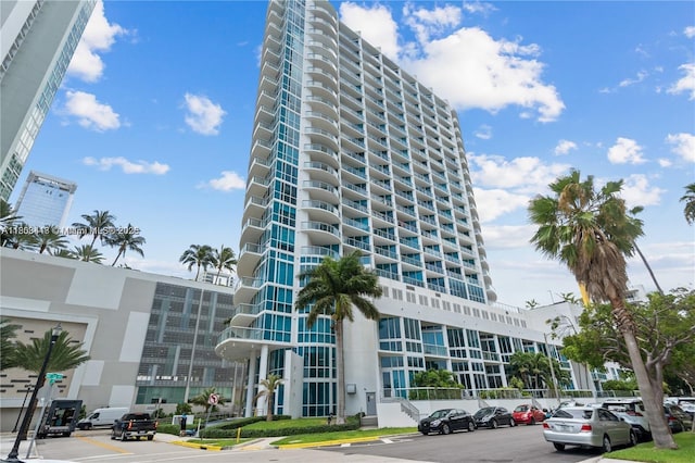 480 NE 30th St Unit 1405, Miami, FL 33137 - view of apartment building / complex with uncovered parking