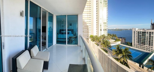 480 NE 30th St Unit 1405, Miami, FL 33137 - balcony with a water view