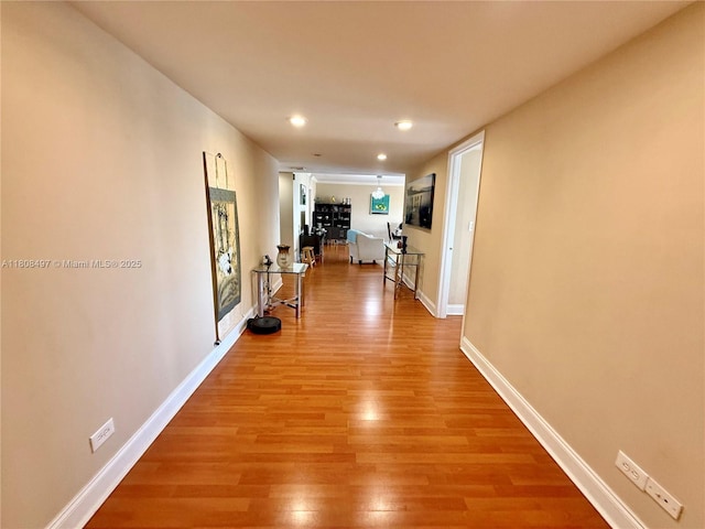 1800 NE 114th St Unit 1607, Miami, FL 33181 - corridor featuring light wood-type flooring, baseboards, and recessed lighting