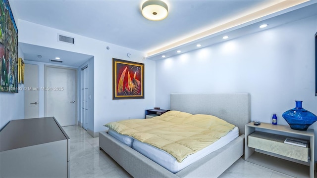 185 SW 7th St Unit 2911, Miami, FL 33130 - bedroom featuring recessed lighting and a closet
