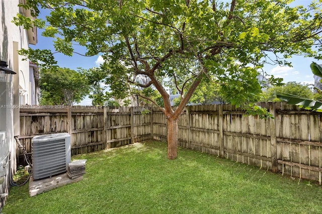 623 NE 21st Ter, Homestead, FL 33033 - view of yard with central air condition unit