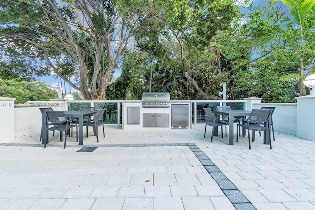 2127 Brickell Ave Unit 2302, Miami, FL 33129 - view of patio with outdoor dining area
