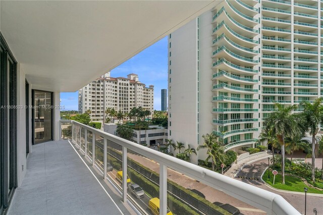 20185 E Country Club Dr Unit 505, Aventura, FL 33180 - balcony featuring a view of city