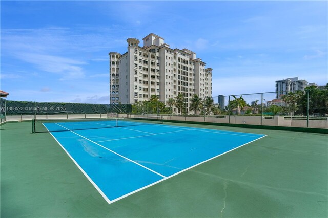 20185 E Country Club Dr Unit 505, Aventura, FL 33180 - view of tennis court