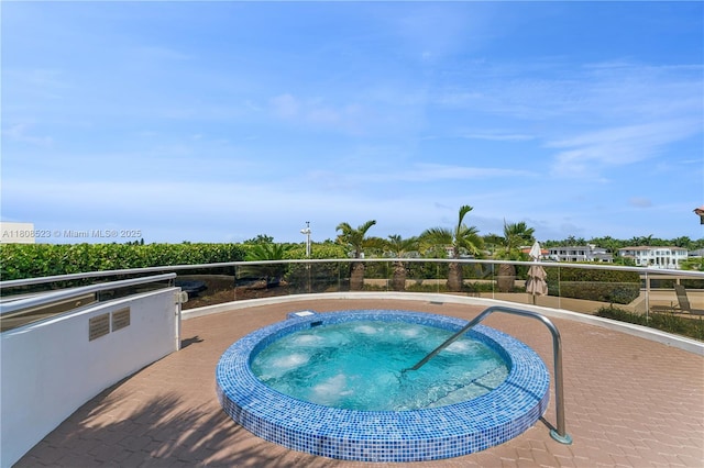 20185 E Country Club Dr Unit 505, Aventura, FL 33180 - view of swimming pool featuring a community hot tub and a swimming pool
