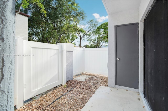 11604 NW 11th St, Pembroke Pines, FL 33026 - view of yard