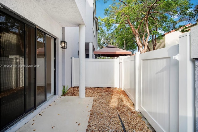 11604 NW 11th St, Pembroke Pines, FL 33026 - view of patio / terrace