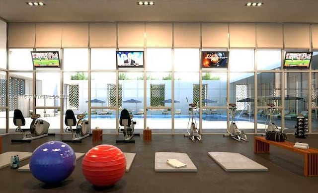 15051 Royal Oaks Ln Unit 1604, North Miami, FL 33181 - view of workout area