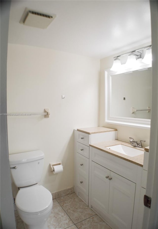 733 SE 1st Way Unit 206, Deerfield Beach, FL 33441 - bathroom with vanity and toilet