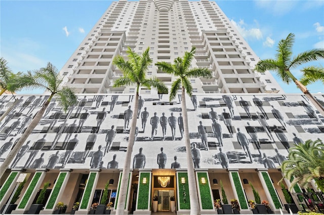 185 SE 14th Ter Unit 1410, Miami, FL 33131 - view of building exterior