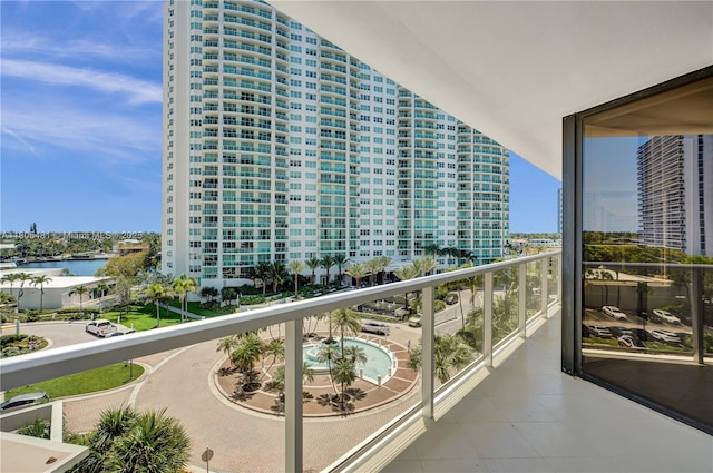 20281 E Country Club Dr Unit 412, Aventura, FL 33180 - photo 32