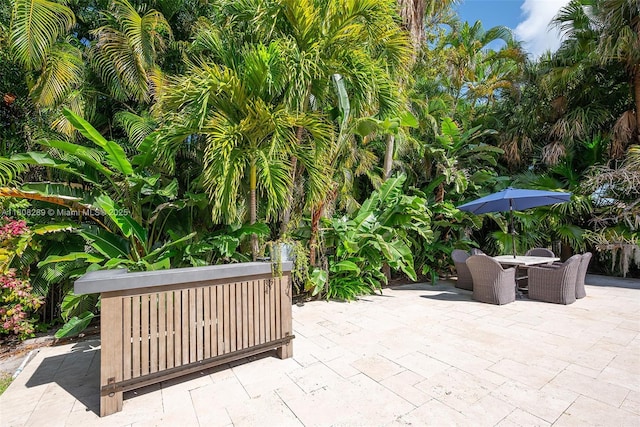2215 SW 14th Pl, Boca Raton, FL 33486 - view of patio / terrace with outdoor dining area