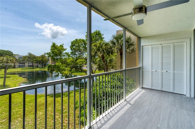 3361 NW 47th Ter Unit 329, Lauderdale Lakes, FL 33319 - balcony featuring a water view and a ceiling fan