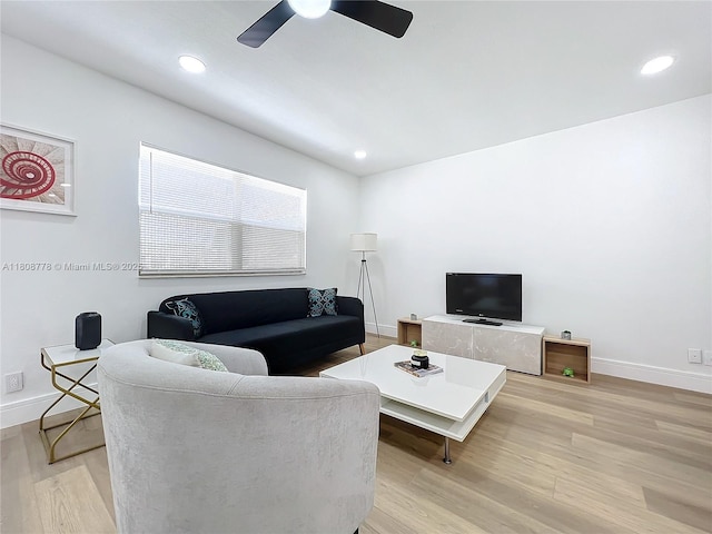 515 Monaco K Unit 515, Delray Beach, FL 33446 - living room featuring a ceiling fan, light wood-style flooring, baseboards, and recessed lighting