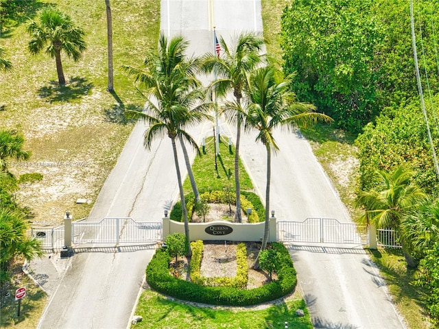 16 Crown Ct, Fort Pierce, FL 34949