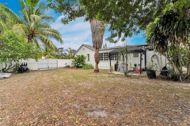 2442 Fillmore St, Hollywood, FL 33020 - view of fenced backyard