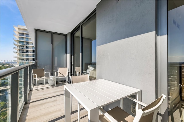 121 NE 34th St Unit 2412, Miami, FL 33137 - view of balcony