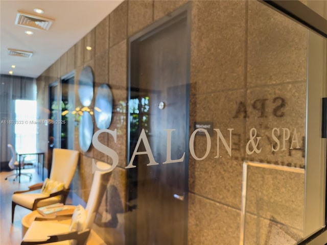 121 NE 34th St Unit 2412, Miami, FL 33137 - view of hall