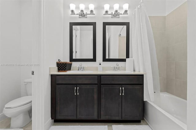 16450 Sea Turtle Pl, Loxahatchee, FL 33470 - full bath featuring double vanity, toilet, shower / bath combo, and tile patterned flooring