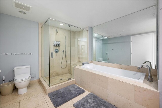 485 Brickell Ave Unit 1604, Miami, FL 33131 - bedroom featuring a city view, light tile patterned floors, and baseboards