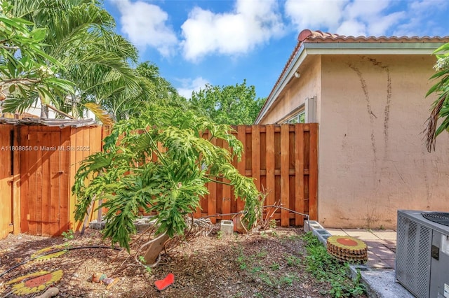 21519 SW 90th Ave, Cutler Bay, FL 33189 - view of yard with cooling unit