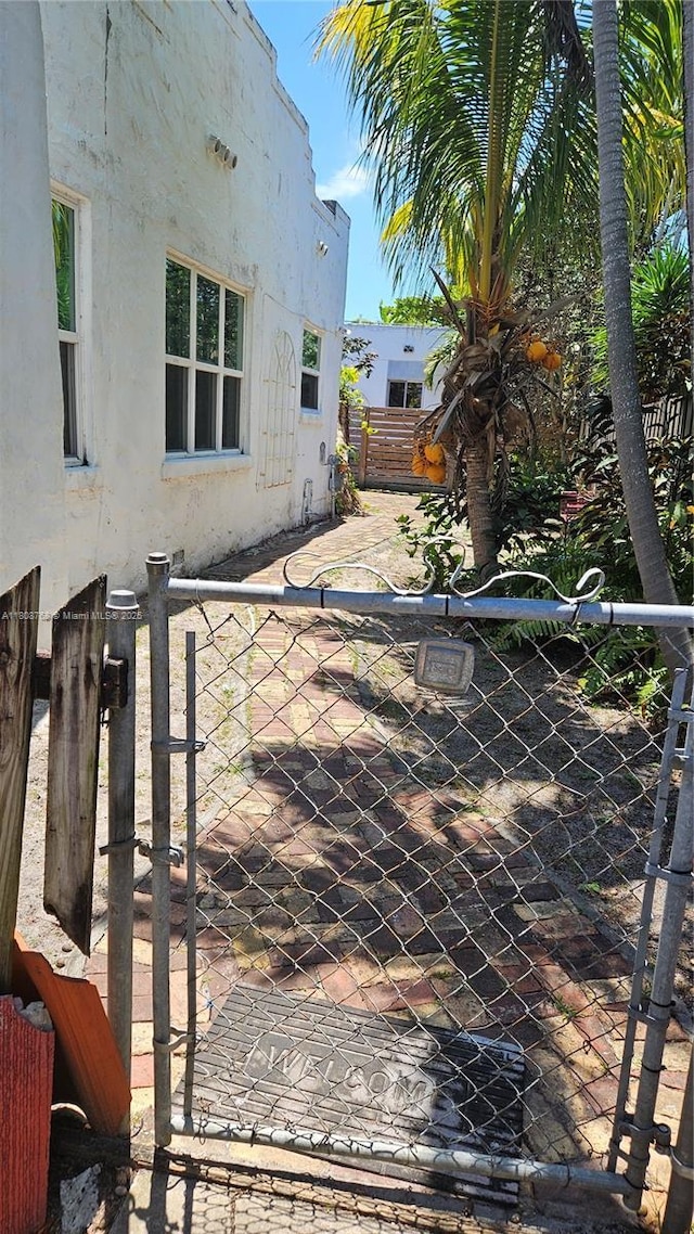 444 SW 26th Rd, Miami, FL 33129 - view of yard