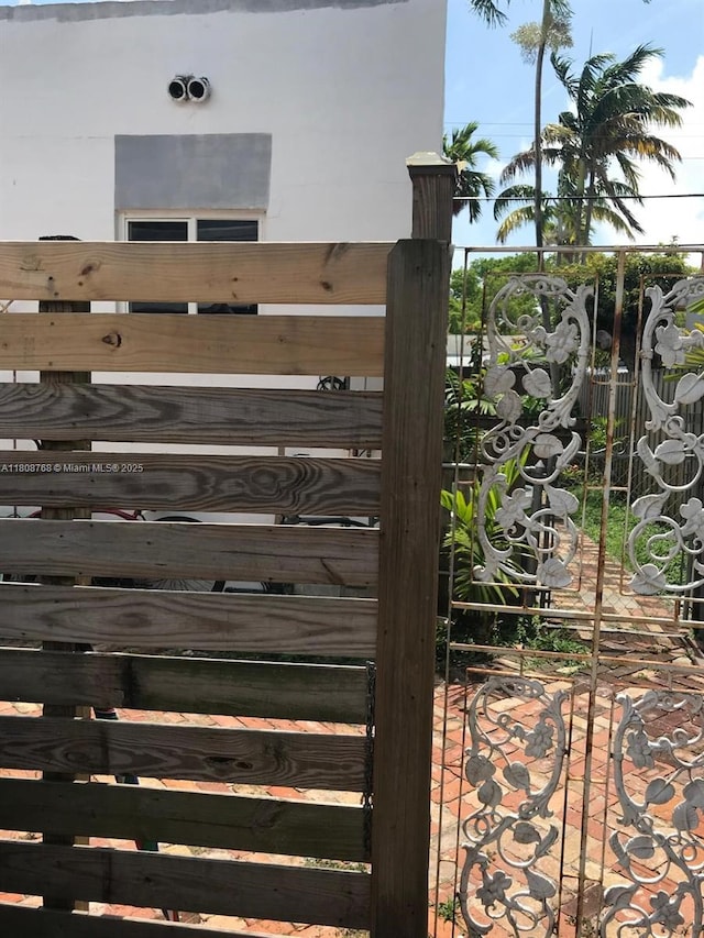 444 SW 26th Rd, Miami, FL 33129 - view of gate