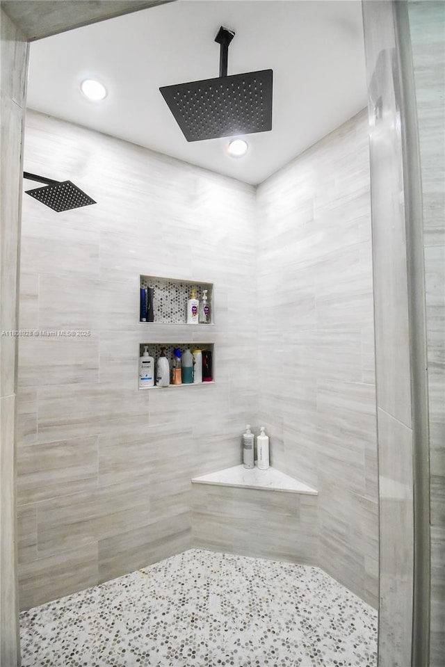 168 Indian Mound Trl, Tavernier, FL 33070 - full bath with tiled shower and recessed lighting