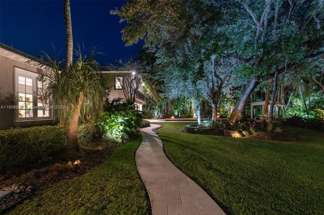 7360 SW 164th St, Palmetto Bay, FL 33157 - surrounding community featuring a yard