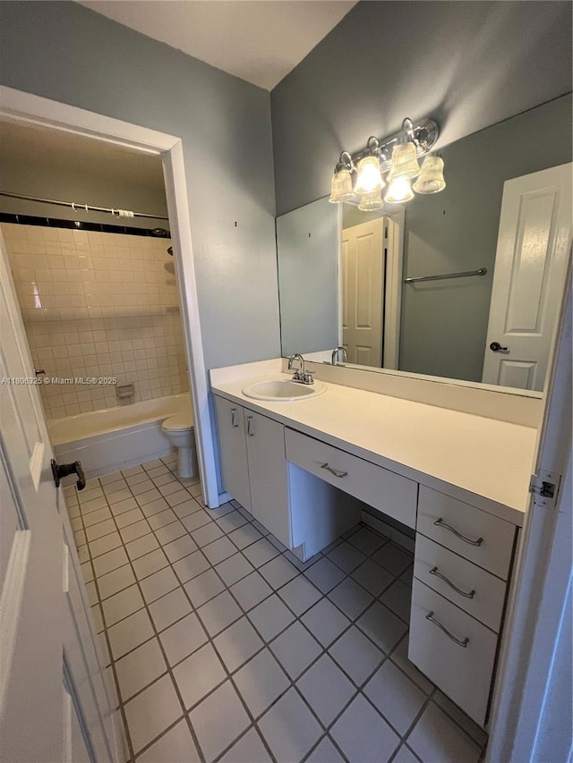 20820 San Simeon Way Unit 24-G, Miami, FL 33179 - bathroom featuring tile patterned floors, vanity, toilet, and washtub / shower combination