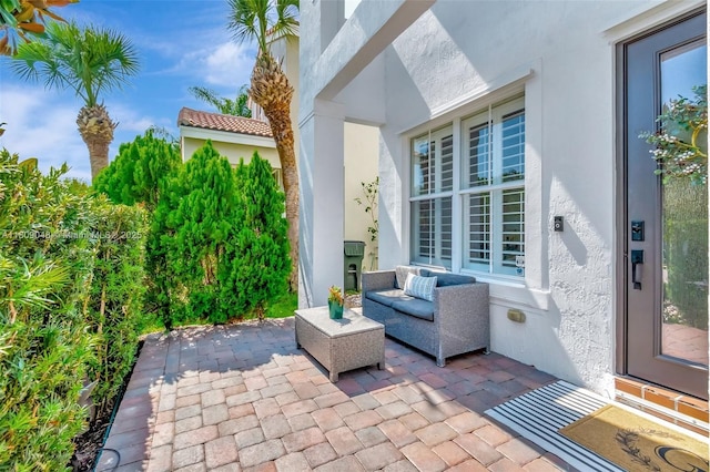 4231 N Magnolia Cir, Delray Beach, FL 33445 - view of patio / terrace