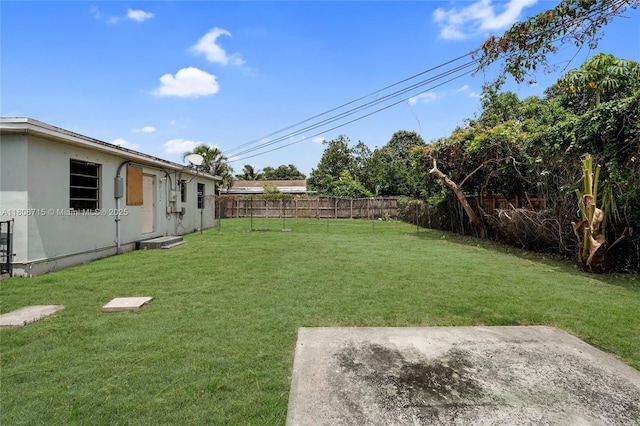778 NW 146th St, Miami, FL 33168 - view of yard featuring a patio